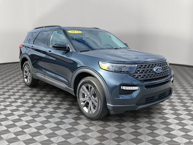 2022 ford explorer xlt