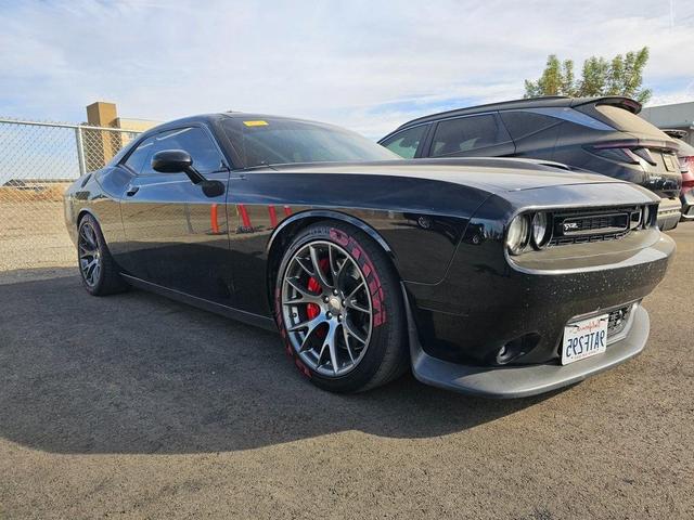 2016 dodge challenger srt 392