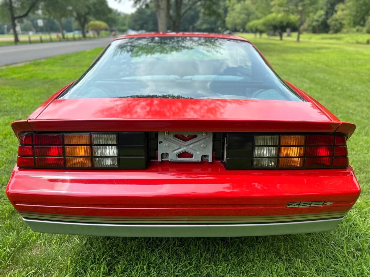 1985 chevrolet camaro coupe red rwd automatic z28