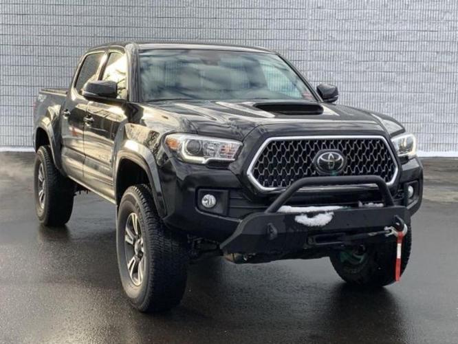 2018 toyota tacoma sr v6 4x4 sr v6 4dr double cab 5.0 ft sb for sale in birch island, maine