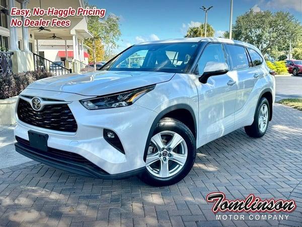 2022 toyota highlander in centennial, colorado