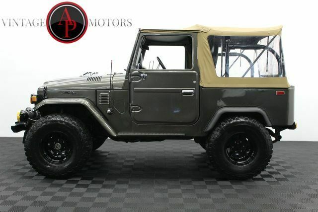 1975 toyota fj40 v8 restored 4 wheel disc!