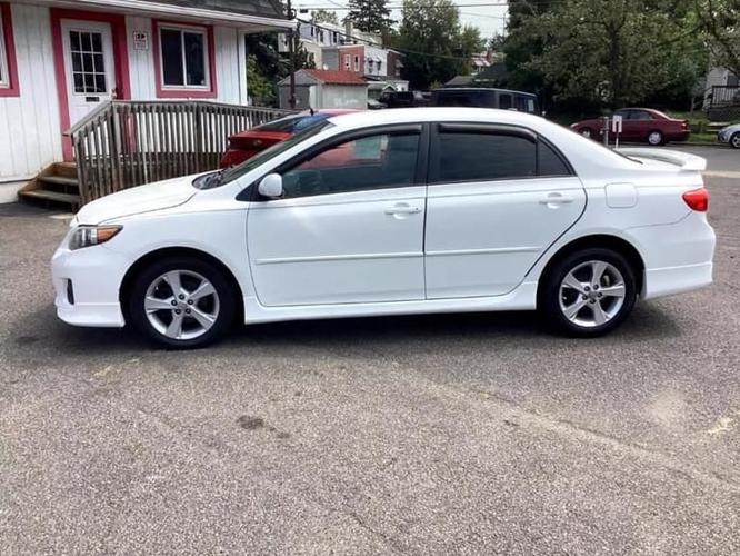 2011 toyota corolla le sedan 4d in trenton, new jersey