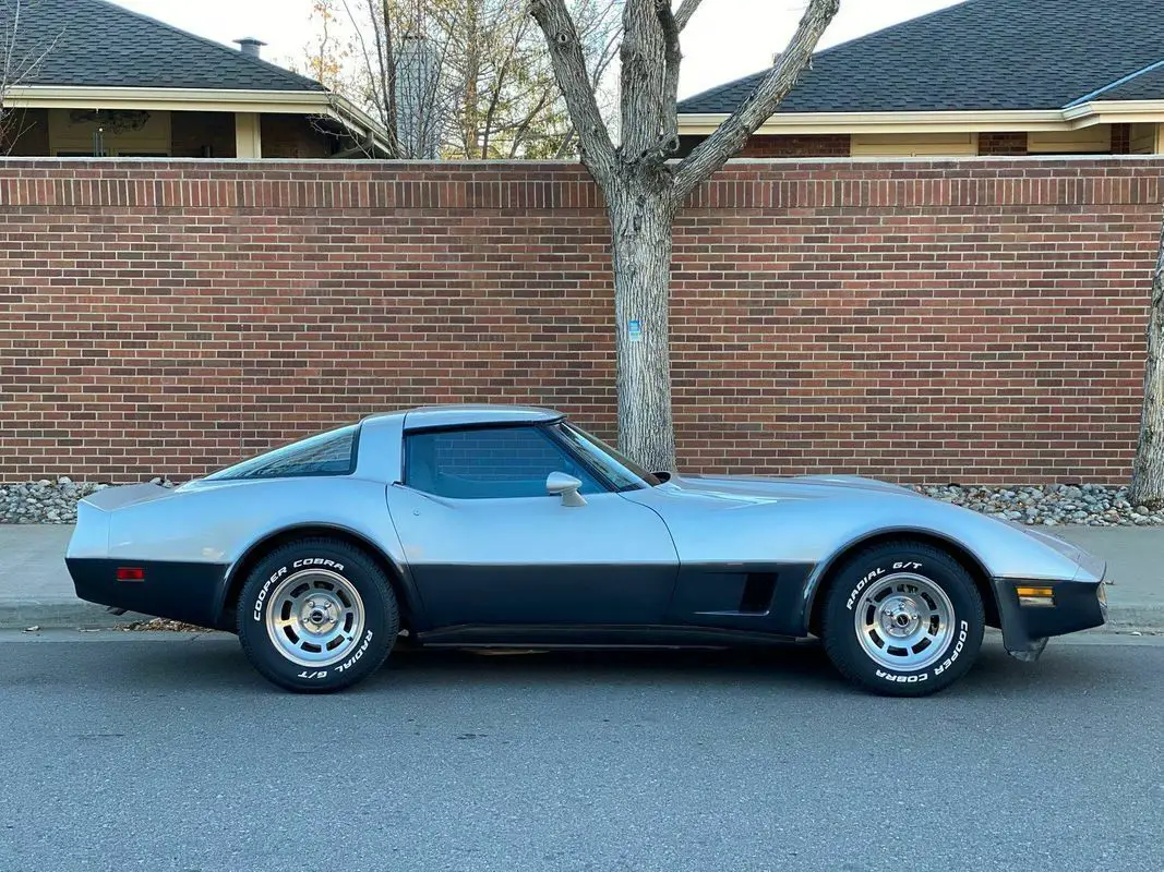 1981 chevrolet corvette coupe extremely clean, 55k miles, number matching 55545