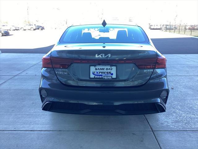 2022 kia forte lxs
