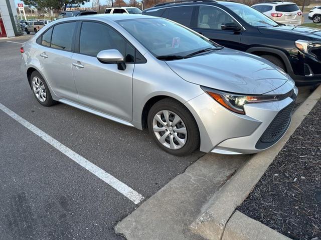 2022 toyota corolla le