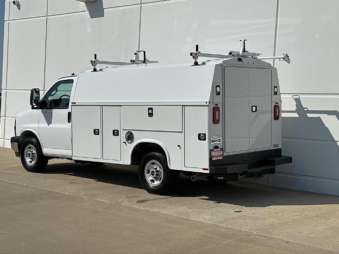 new 2024 gmc savana commercial cutaway