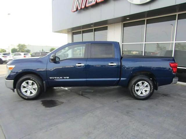 2019 nissan titan sv