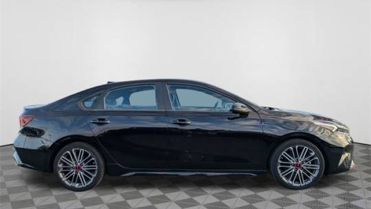 2022 kia forte gt