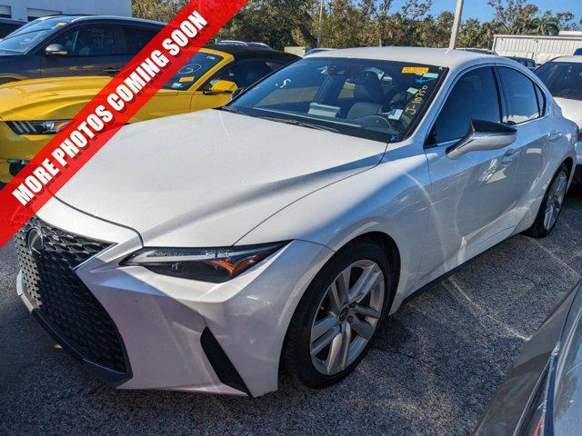 2021 lexus is 300 base