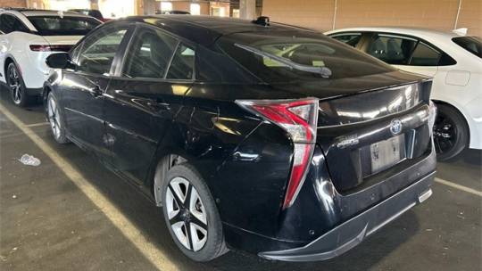 2017 Toyota Prius four touring