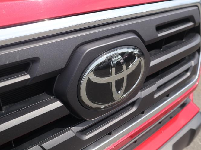 used 2018 toyota tacoma w/ sr5 package boston, ma 02122 for sale in boston, massachusetts