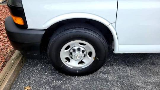 2018 chevrolet express 2500