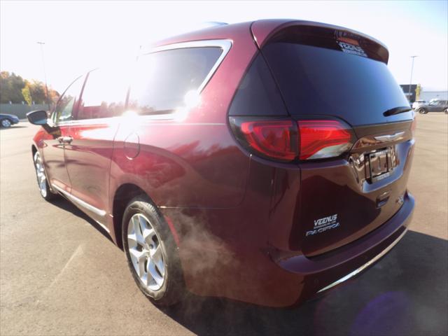 2017 chrysler pacifica touring-l