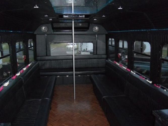 2001 ford e450 14 psg. limo-bus in bellefontaine, oh