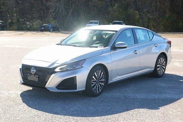 2023 nissan altima 2.5 sv in nashville, north carolina