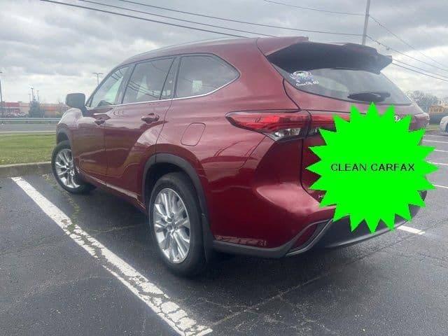 2021 toyota highlander limited in copiague, new york