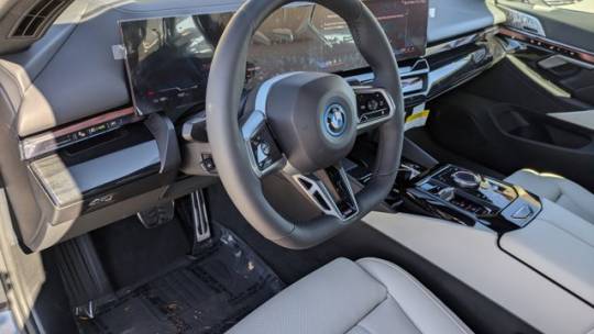 2025 BMW i5