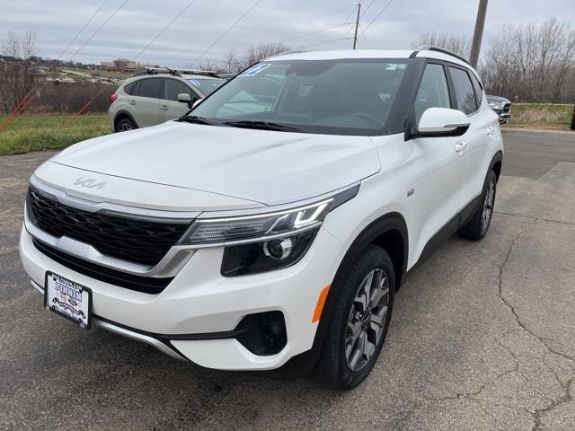2022 kia seltos ex