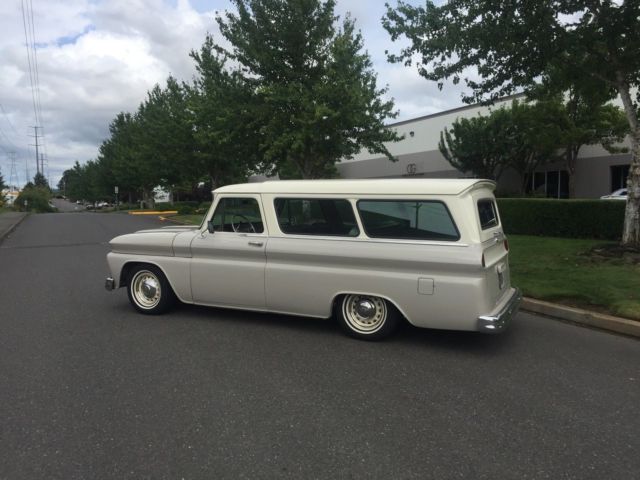 1965 chevrolet suburban carryall (pics under item details)