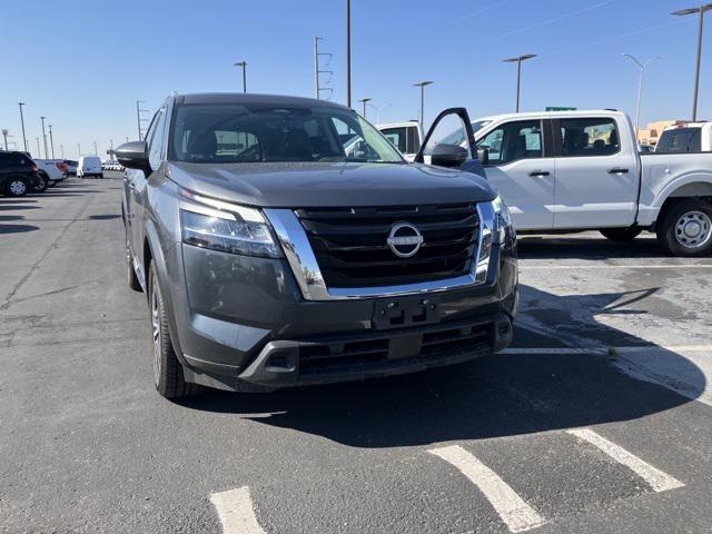 2023 nissan pathfinder platinum 4wd
