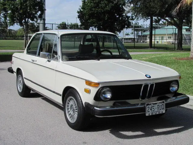 1976 bmw 2002 coupe, chamonix white, 4 speed, fresh paint, runs great, l@@k!!!