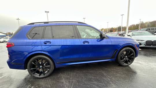 2025 BMW X7