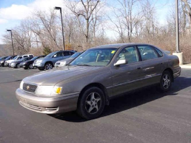 1999 toyota avalon xl in centerville, oh