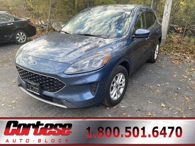 2020 ford escape se