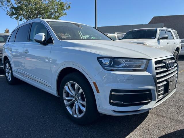 2019 audi q7 45 premium