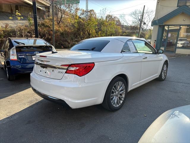 2012 chrysler 200 limited