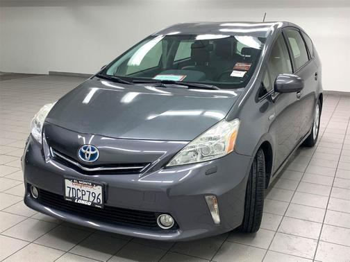 2014 toyota prius v