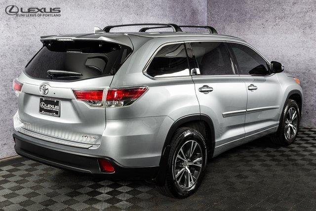 used 2016 toyota highlander xle v6 portland, or 97225 for sale in portland, oregon