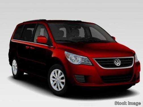2014 volkswagen routan in co bluffs, iowa