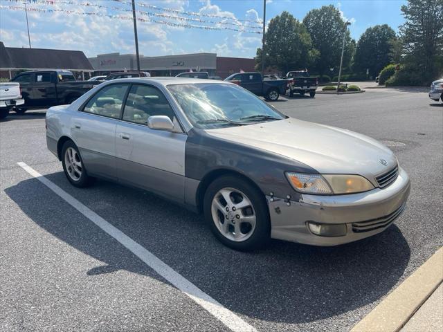 2001 lexus es 300 base