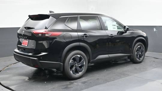 2024 Nissan sv