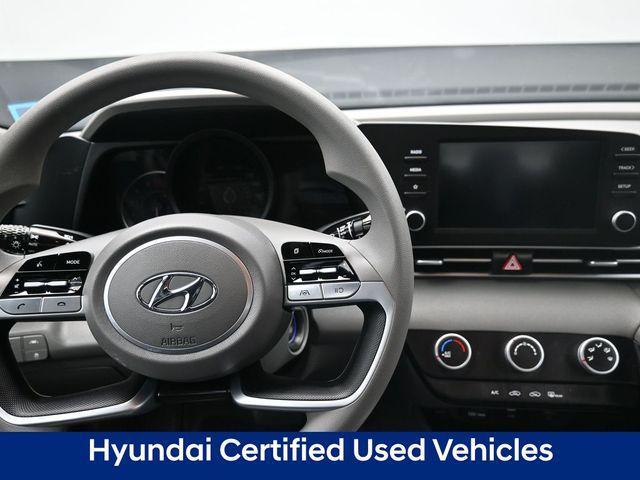 2022 hyundai elantra se