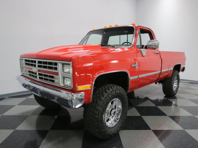 super slick body & paint, 600+hp 462ci v8 with a dyno sheet, nice square body!