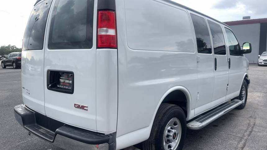 2022 gmc savana 2500