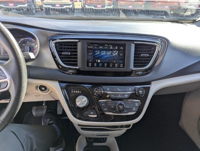 2020 chrysler pacifica touring