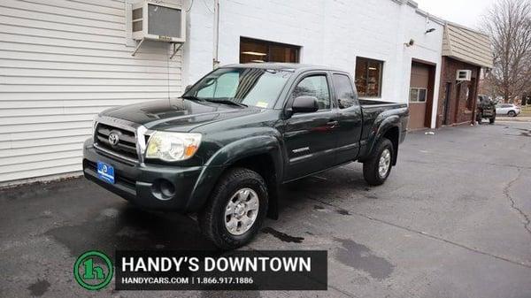2009 toyota tacoma in secaucus, new jersey
