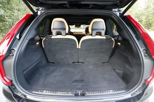 2018 volvo xc90 t6 momentum awd t6 momentum 4dr suv for sale in anchorage, alaska