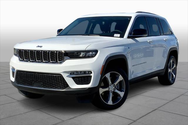 2022 jeep grand cherokee 4xe base