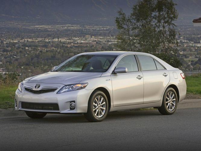 2011 toyota camry base base 4dr sedan 6a for sale in oakville, connecticut