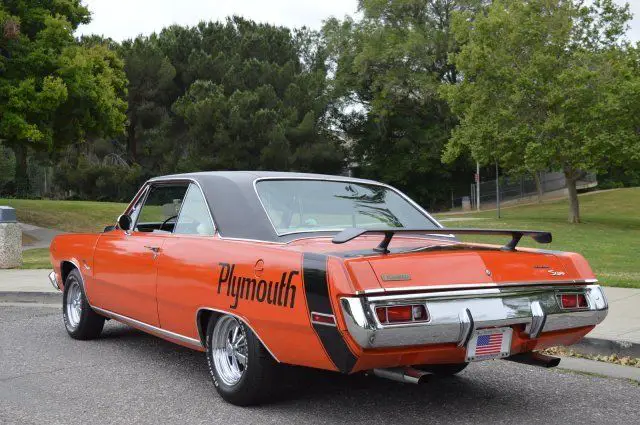 1971 plymouth scamp orange mopar performance 4 barrel automatic 53,151 miles