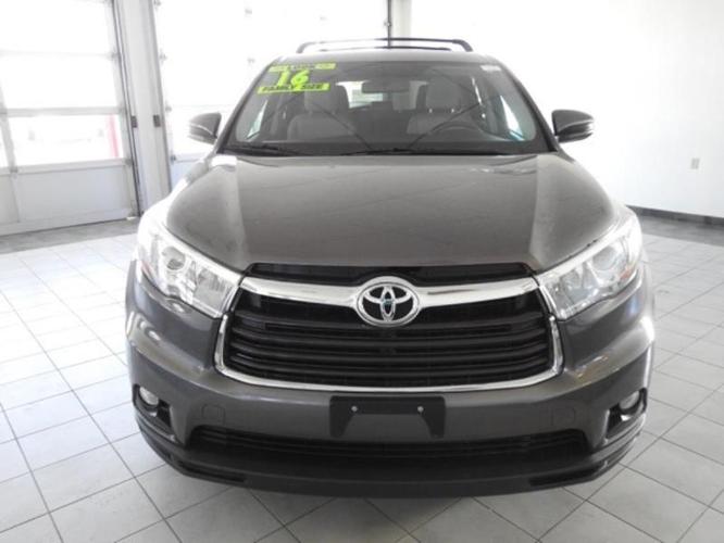 2016 toyota highlander le plus awd le plus 4dr suv for sale in hutchinson, kansas