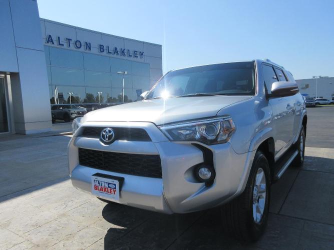 used 2017 toyota 4runner sr5