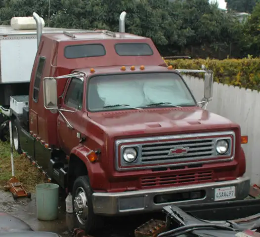 1988 chevy diesel 70, kodiak, sleeper back cab