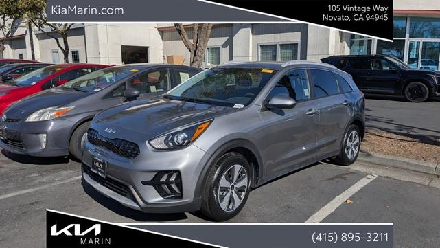 2022 kia niro lx