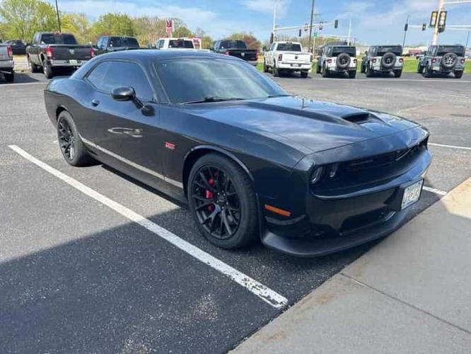 2015 dodge challenger srt 392 in buffalo, minnesota